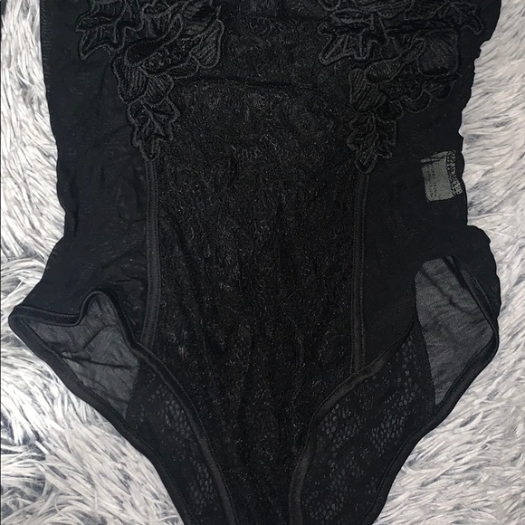 Black Lace Bodysuit - Picture 3 of 10